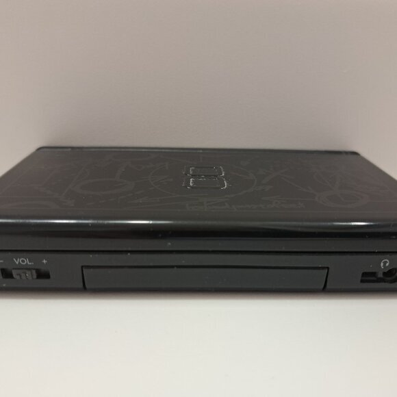 Authentic Nintendo DS Lite Console With Charger Winning Eleven Limited Edition J - Picture 5 of 8